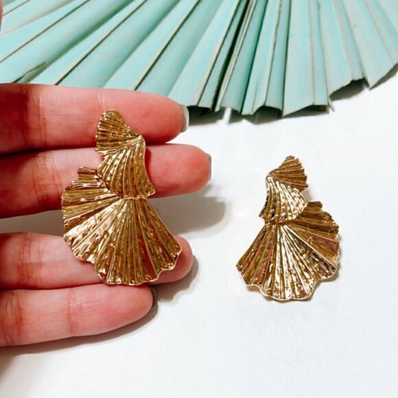 Gold geo dangle earrings #695 - Picture 3 of 3